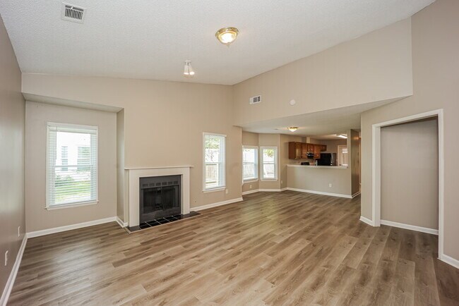 Foto del edificio - 8062 S Bay Ct