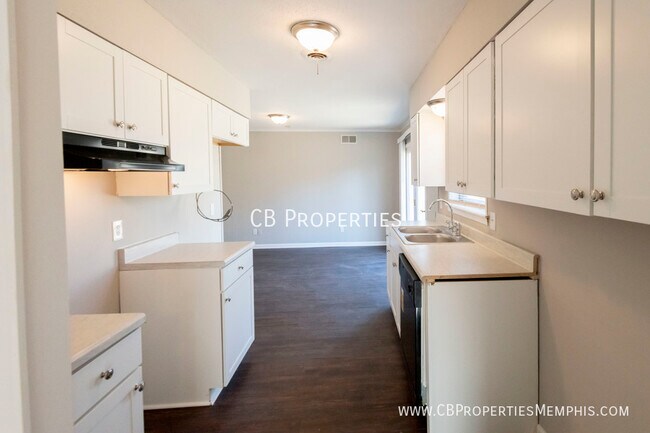 Foto del edificio - 8226 Whitehead Dr