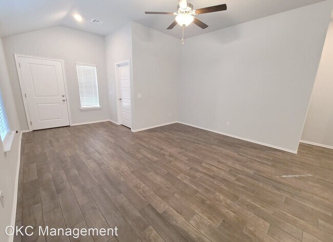 Building Photo - 3 br, 2 bath House - 9237 SW 45th Terr