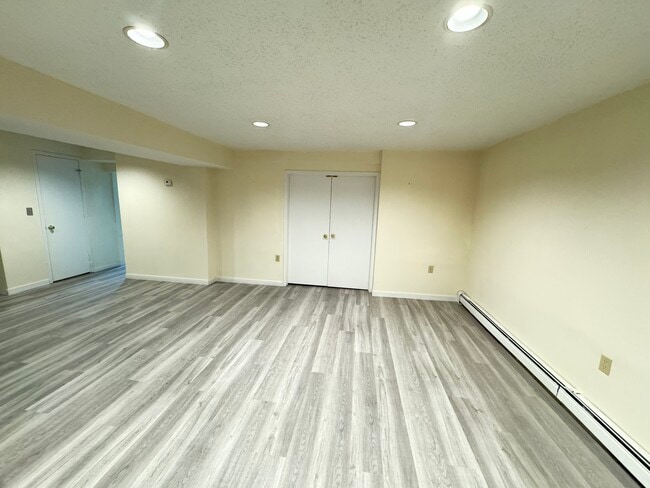 Foto del edificio - 183 Arbor Cres