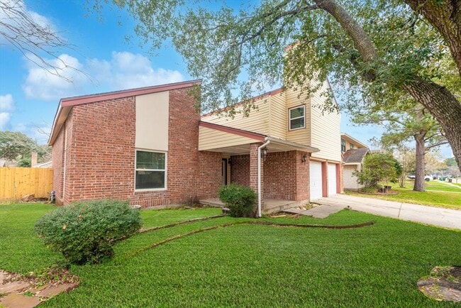 Building Photo - 21430 Park Bend Dr