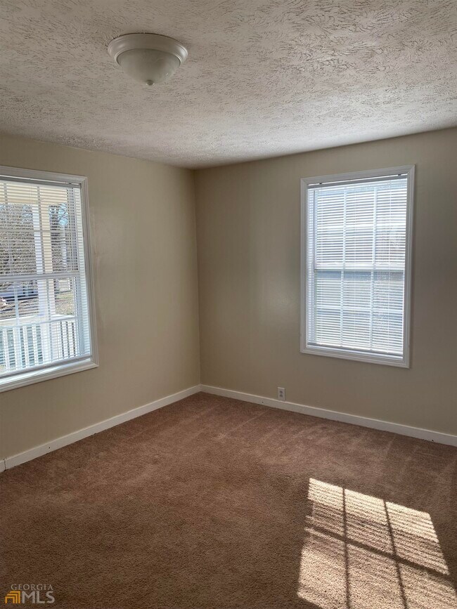 Foto del edificio - 242 Magnolia St