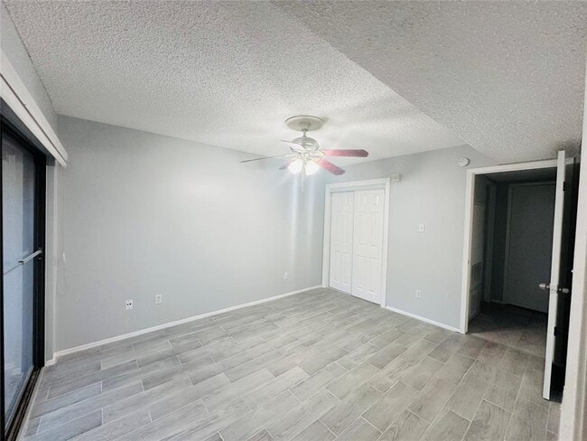 Building Photo - 3105 Windchase Blvd