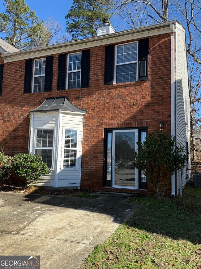 Foto del edificio - 5460 Hampton Ct