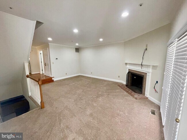 Foto del edificio - 11803 Bishops Content Rd