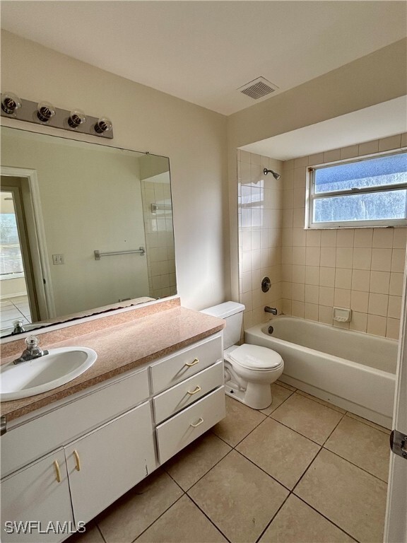 Building Photo - 1017 Cape Coral Pkwy W