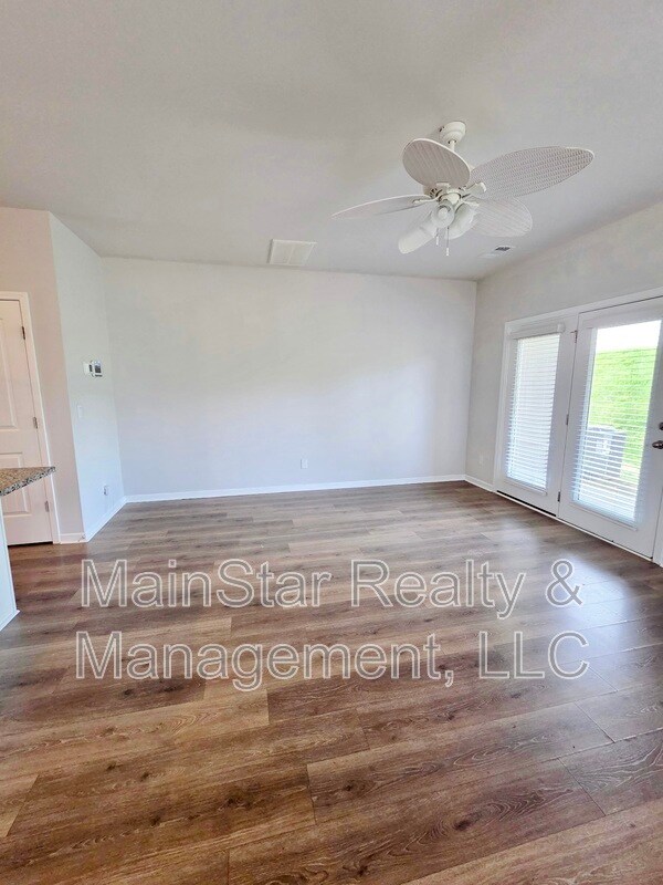 Foto del edificio - 219 Catherine Ln