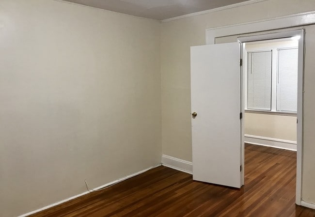Building Photo - 285 Bronx Ave