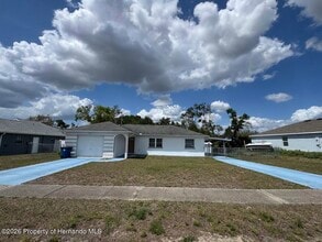 Building Photo - 5317 Woodridge Ln