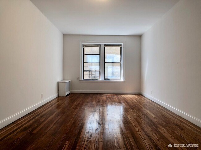 Foto del edificio - 44 Bennett Ave