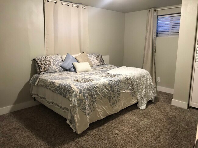 Master- prior to painting - 405 S 100 W