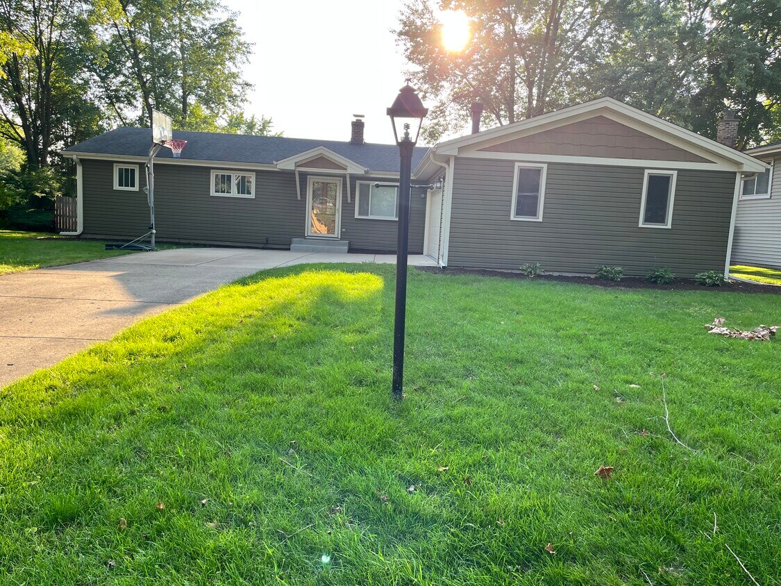 1713 Shagbark Ct, Naperville, IL 60565 House Rental in Naperville, IL