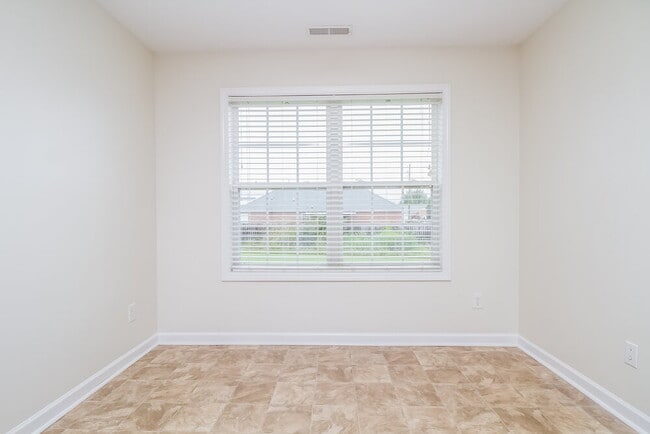 Foto del edificio - 6006 Boxer Pl