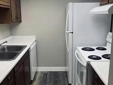 Foto del edificio - 2403 Grandview Pl