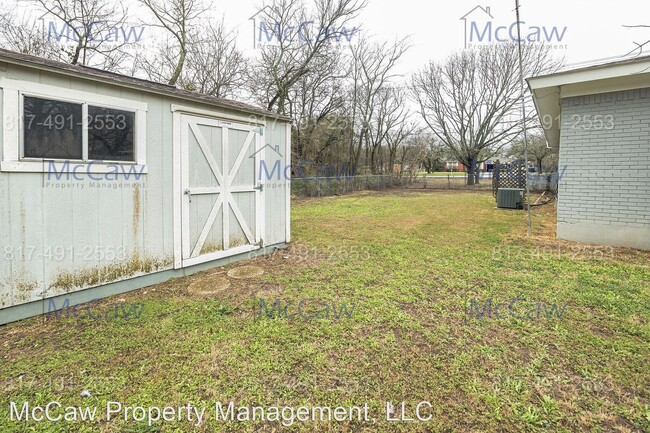 Building Photo - 3 br, 2 bath House - 223 Annetta Rd.