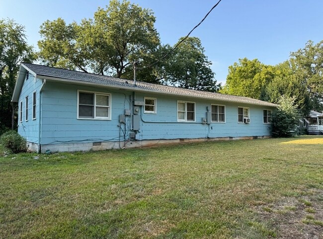 Building Photo - 202 Ranger Rd