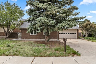 Building Photo - 7108 Volar Dr