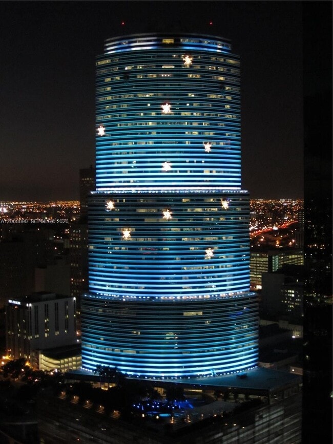 Building Photo - 200 Biscayne Blvd Way