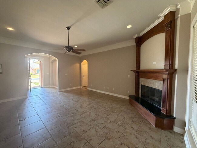 Foto del edificio - Gorgeous 3 Bedroom North Bossier Home