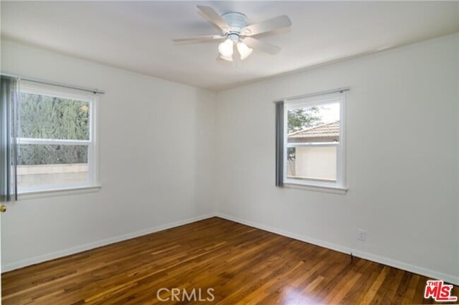 Building Photo - 2334 Keeler St