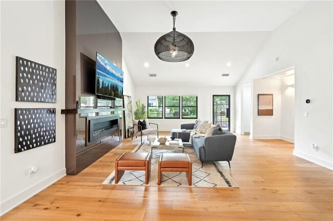 Foto del edificio - 1815 Coventry Rd