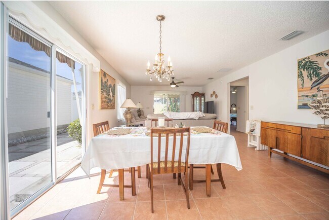 Foto del edificio - Seasonal 2BR/1BA Villa in Quail Ridge Vill...