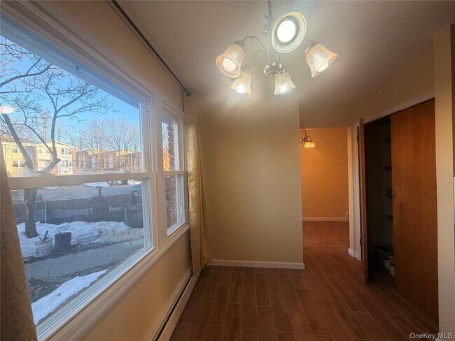 Foto del edificio - 72 Greenway Terrace