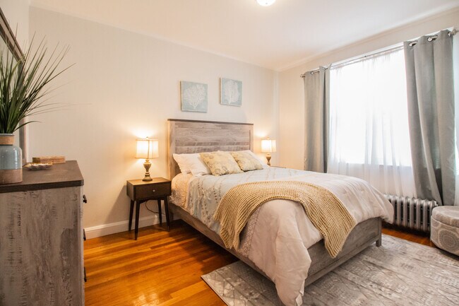 Building Photo - 191 Kent St