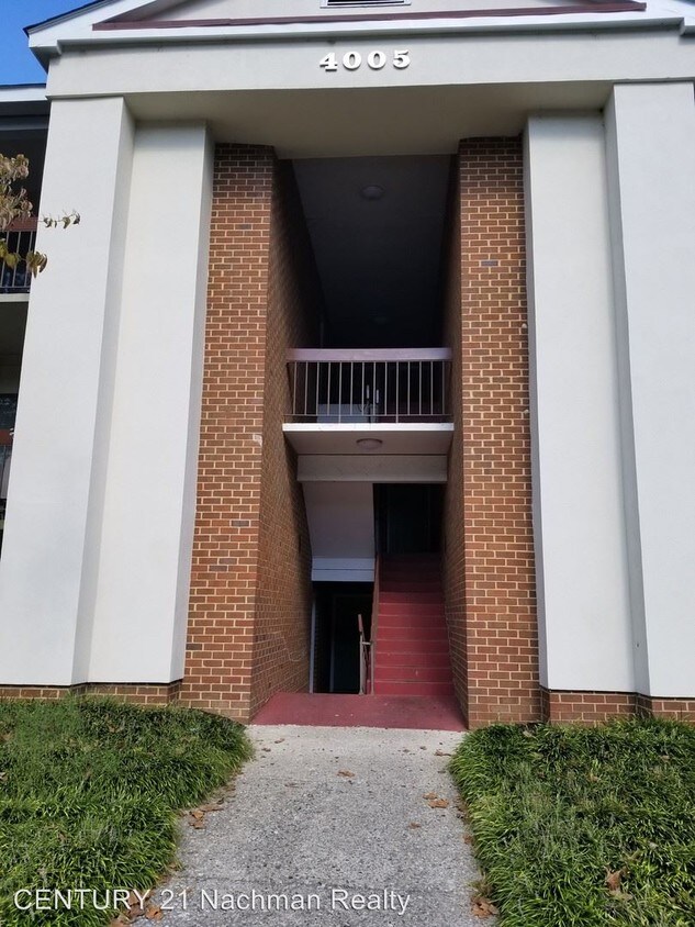 4003 Governors Square, Williamsburg, VA 23188