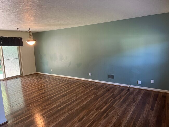 Sala principal/sala de estar - 11407 Deham Dr