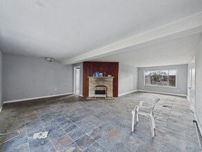 Building Photo - 1334 W 21st St