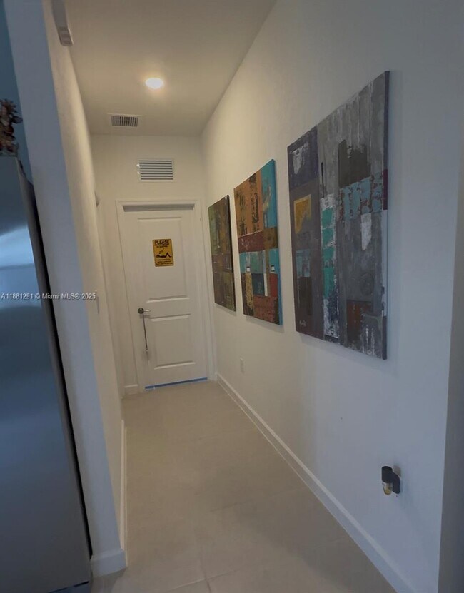 Foto del edificio - 2415 SE 23rd Rd