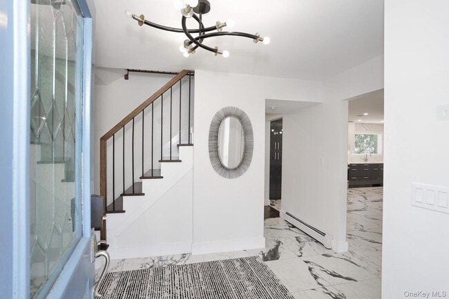 Building Photo - 10 Millbury St