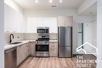 Building Photo - 2550 S Wabash Ave