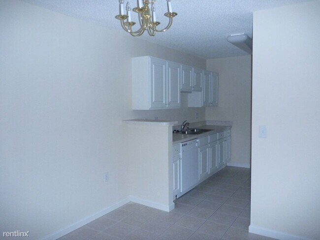 Foto del edificio - 2 br, 2 bath House - Avera Place Condominiums