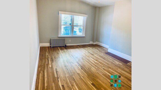 Front Bedroom - 131 Hall Street