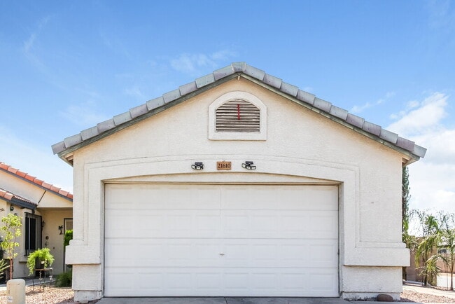 Building Photo - 21610 N 29th Dr