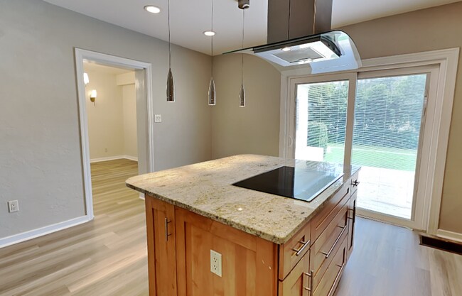 Photo - 1112 Chichester St House