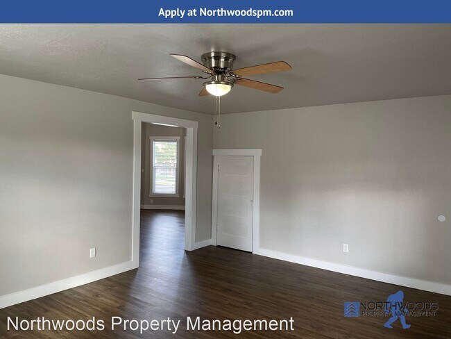 Building Photo - 2 br, 1 bath House - 402 Newtown