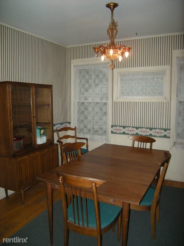 Foto del edificio - 6 br, 2 bath House - 119 Ballstaon Avenue