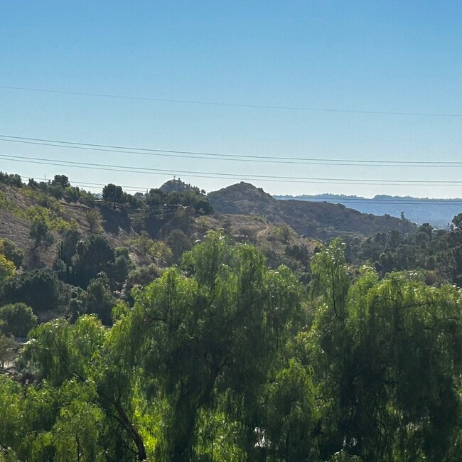 Building Photo - 10128 McBroom St