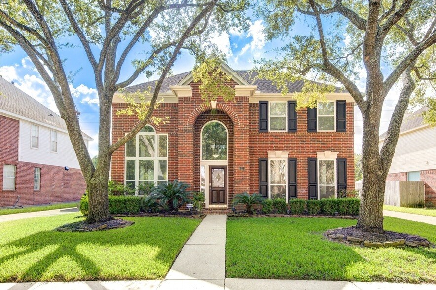 Foto principal - 2311 Cypress Run Dr