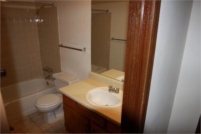 Building Photo - 2265 Split Rock Dr