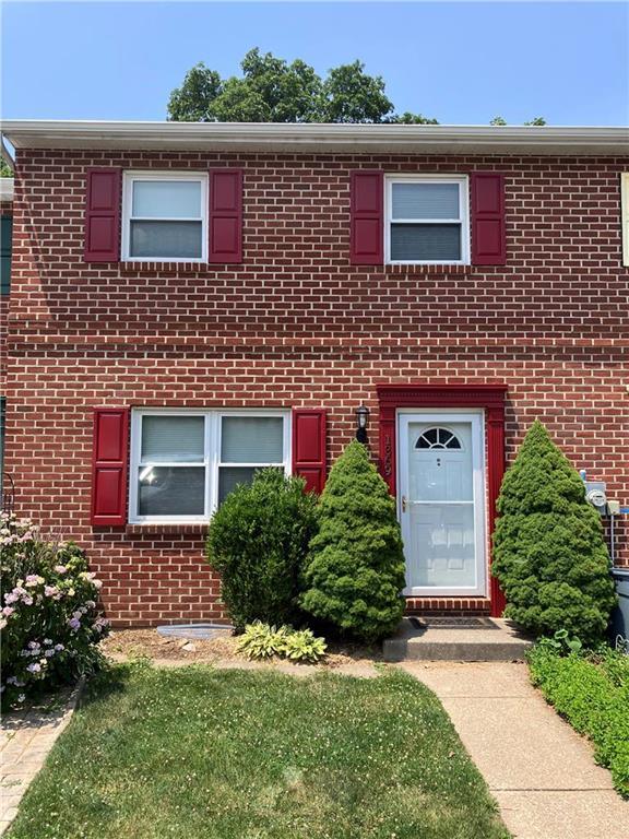 1369 Arch St, Emmaus, PA 18049 Townhome Rentals in Emmaus PA