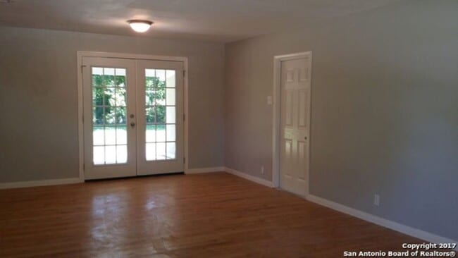 Building Photo - Welcome to 5810 Timberrock!