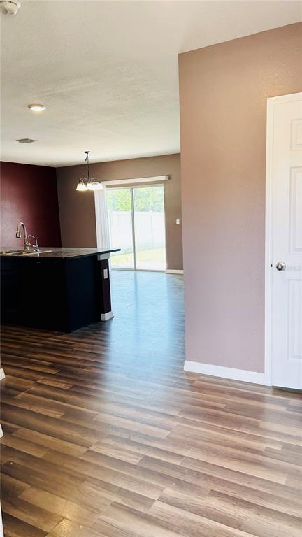 Building Photo - 11152 Leland Groves Dr