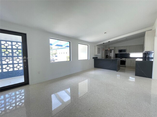 Foto del edificio - 103 SW 28th Rd