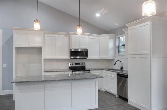 Building Photo - 105 Byrom Ct