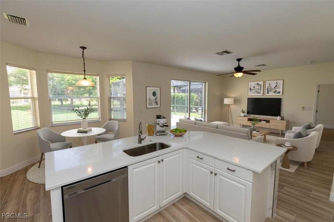 Foto principal - 12391 Muddy Creek Ln