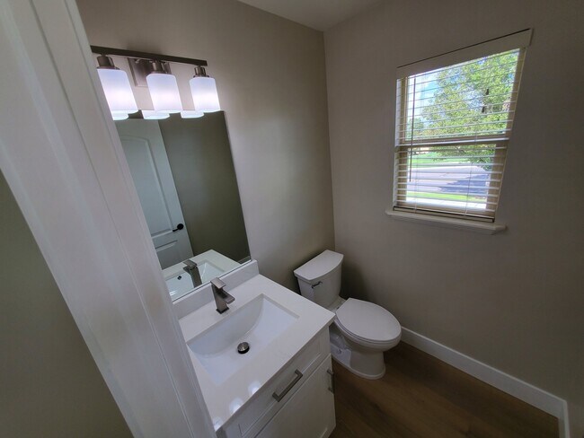 Foto del edificio - 14558 S Pebble Rose Dr